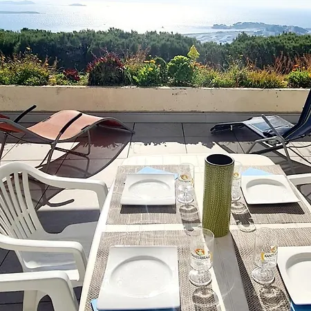 Vue Panoramique Et Piscine Appartement