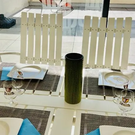 Vue Panoramique Et Piscine Апартаменты