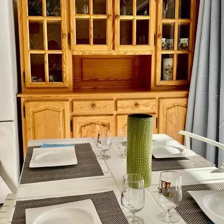 Vue Panoramique Et Piscine * Bandol